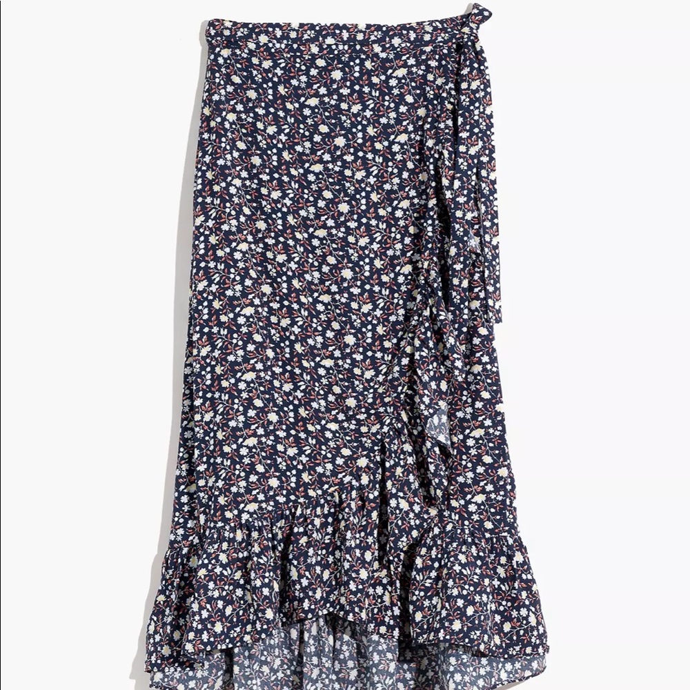 Madewell Ruffle-Edge Midi Wrap Skirt in Harvest Vine